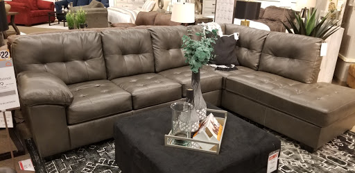 Furniture Store «Ashley HomeStore», reviews and photos, 905 Perimeter Dr, Schaumburg, IL 60173, USA