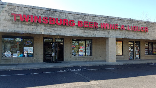 Liquor Store «Twinsburg Beer Wine & Liquor», reviews and photos, 9224 Darrow Rd, Twinsburg, OH 44087, USA