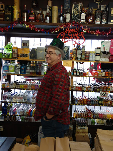 Liquor Store «West Kingsport Package Store», reviews and photos, 2217 W Stone Dr, Kingsport, TN 37660, USA