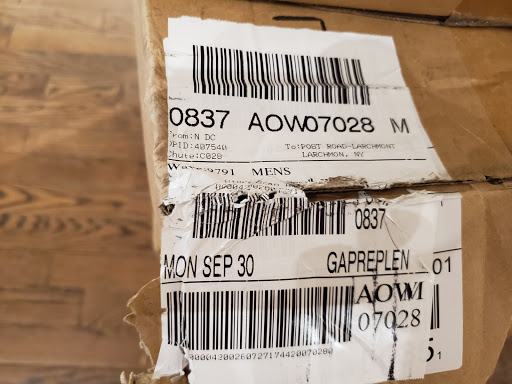 Clothing Store «Gap», reviews and photos, 1340 W Boston Post Rd, Larchmont, NY 10538, USA