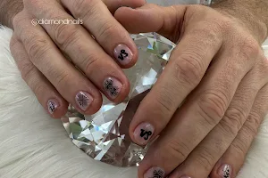 Diamond nails image