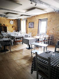 Atmosphère du Restaurant Les Marronniers à Lanquais - n°18