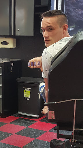 Tattoo Shop «Golden Rule Tattoo and Body Piercing», reviews and photos, 10406 Silverdale Way NW b103, Silverdale, WA 98383, USA