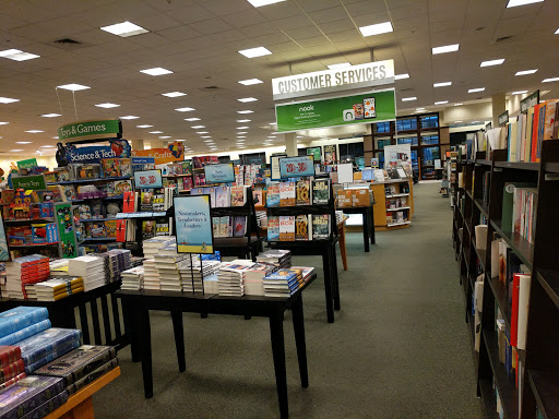 Book Store «Barnes & Noble», reviews and photos, 5101 Main St, Williamsburg, VA 23188, USA