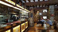 Atmosphère du Restaurant français Restaurant La Confiance à Le Mont-Saint-Michel - n°14