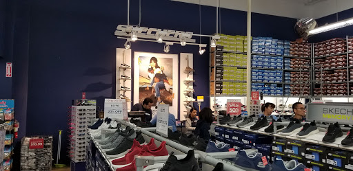 Shoe Store «SKECHERS Factory Outlet», reviews and photos, 15251 Beach Blvd, Westminster, CA 92683, USA