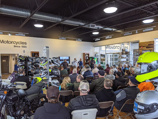 BMW Motorcycle Dealer «BMW Motorcycles of Cleveland», reviews and photos, 7315 N Aurora Rd, Aurora, OH 44202, USA