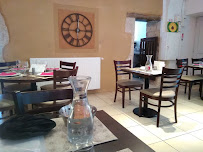 Atmosphère du Restaurant Ô Poirion! à Saint-Sauvant - n°2