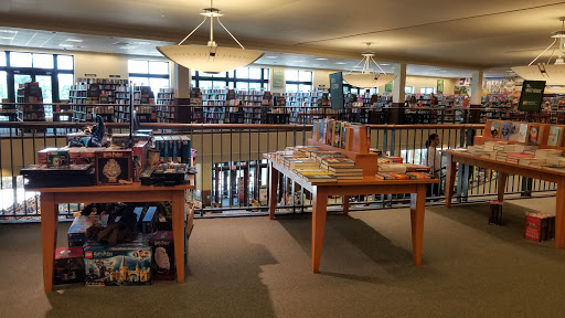 Book Store «Barnes & Noble Booksellers Boca Raton», reviews and photos, 1400 Glades Rd, Boca Raton, FL 33431, USA