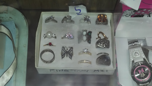 Used Furniture Store «Emmitsburg Auction», reviews and photos, 17319 N Seton Ave, Emmitsburg, MD 21727, USA