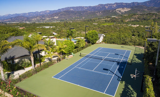 Paradise Retreats image