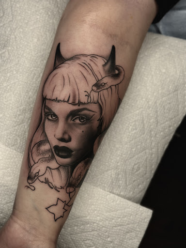 Explore tattoo ideas floral, creative tattoo ideas in Southampton, available at Le Uke Tattoo Studio