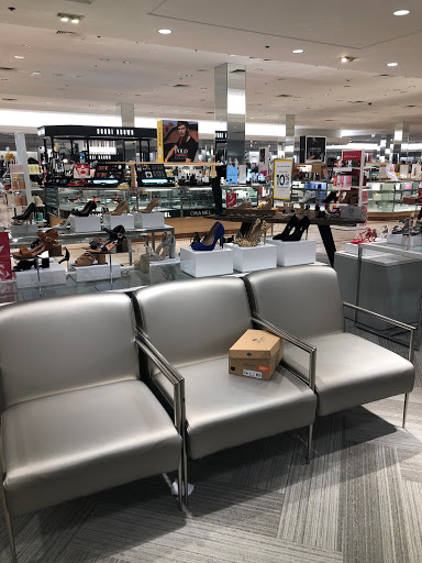 Department Store «Lord & Taylor», reviews and photos, 158 Walt Whitman Rd, Huntington Station, NY 11746, USA