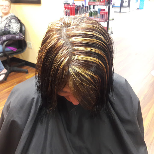 Hair Salon «SmartStyle Hair Salon», reviews and photos, 3025 Lancaster Dr NE, Salem, OR 97305, USA
