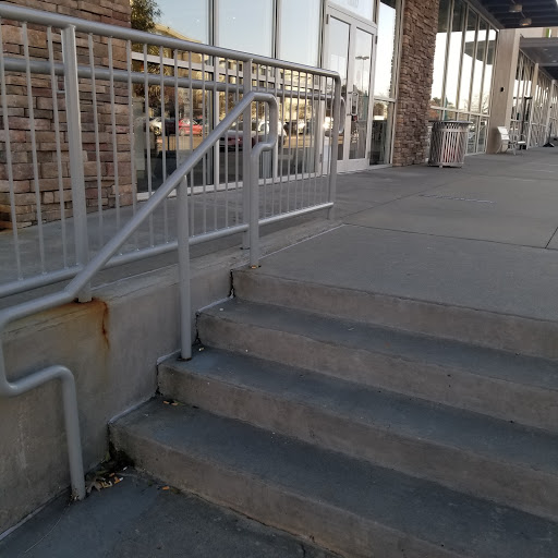 Cell Phone Store «Verizon», reviews and photos, 410 S University Ave Ste 130, Little Rock, AR 72205, USA