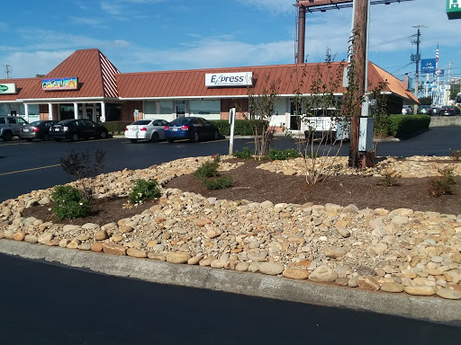Off the Wall, 8805 Kingston Pike #103, Knoxville, TN 37923, USA, 