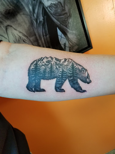 Tattoo Shop «Ocean Blue Tattoo & Art Studio», reviews and photos, 9158 Old Cedar Ave S, Bloomington, MN 55425, USA