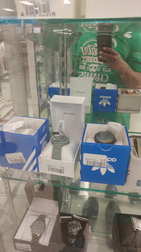 Clothing Store «Ross Dress for Less», reviews and photos, 2415 N Monroe St, Tallahassee, FL 32303, USA