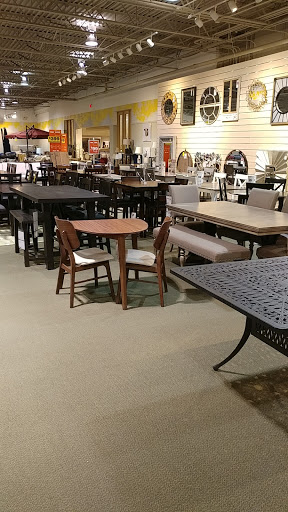 Furniture Store «Art Van Furniture - Shelby Township», reviews and photos, 14055 Hall Rd, Shelby Charter Township, MI 48315, USA