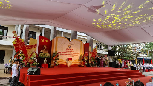 Trường THPT chuyên Lê Hồng Phong