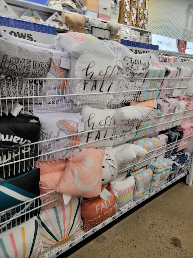 Variety Store «Five Below», reviews and photos, 4801 McKnight Rd, Pittsburgh, PA 15237, USA