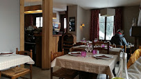 Atmosphère du Restaurant Aux Dix Vins à Chamonix-Mont-Blanc - n°6