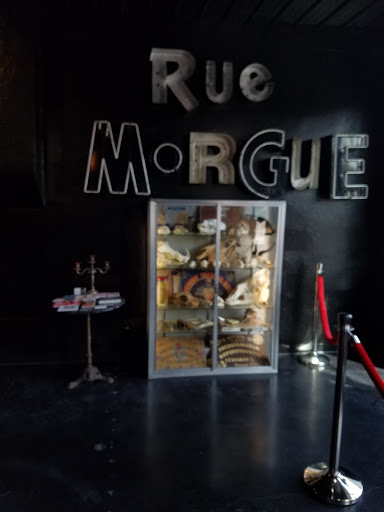 Tattoo Shop «The Rue Morgue Tattoo Gallery», reviews and photos, 198 W Jefferson St, Franklin, IN 46131, USA