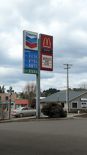 Gas Station «Chevron», reviews and photos, 1414 Main St, Philomath, OR 97370, USA