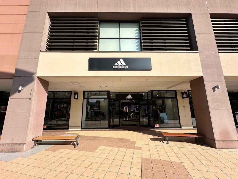 adidas Factory Outlet Shiga Ryuo