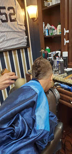 Barber Shop «RBI BARBER Razor Blades International», reviews and photos, 208 S Dixie Dr, Haines City, FL 33844, USA