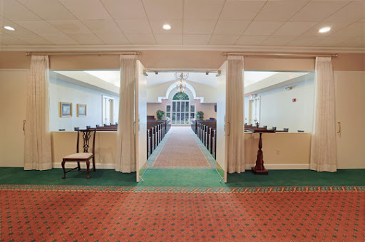 Funeral Home «Pine Crest Funeral Home & Cemeteries», reviews and photos, 1939 Dauphin Island Pkwy, Mobile, AL 36605, USA