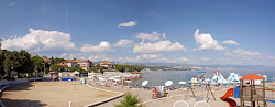 Slatina beach'in fotoğrafı ve yerleşim