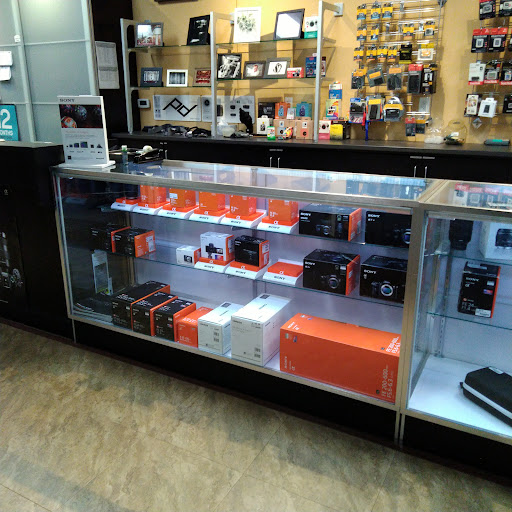 Camera Store «Dodd Camera», reviews and photos, 1301 Cameron Ave, Lewis Center, OH 43035, USA