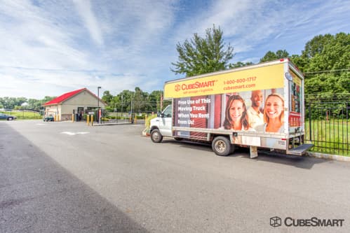 Self-Storage Facility «CubeSmart Self Storage», reviews and photos, 3250 US-206, Bordentown, NJ 08505, USA