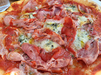 Plats et boissons du Pizzeria Delizie Italiane Clichy - n°2