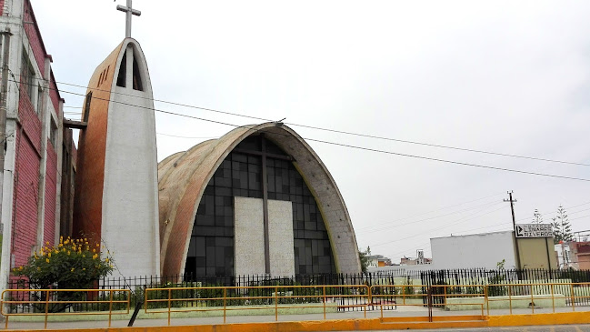 Opiniones de Parroquia Satísima Trinidad De Tingo en Arequipa - Iglesia