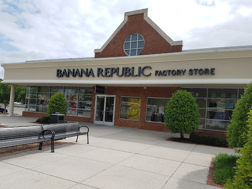 Shopping Mall «Williamsburg Premium Outlets», reviews and photos, 5715 Richmond Rd, Williamsburg, VA 23188, USA