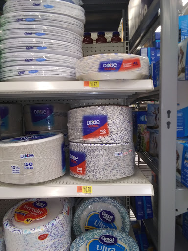 Department Store «Walmart Supercenter», reviews and photos, 814 W Bell Ave, Knoxville, IA 50138, USA