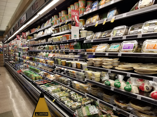 Grocery Store «Whole Foods Market», reviews and photos, 239 N Crescent Dr, Beverly Hills, CA 90210, USA