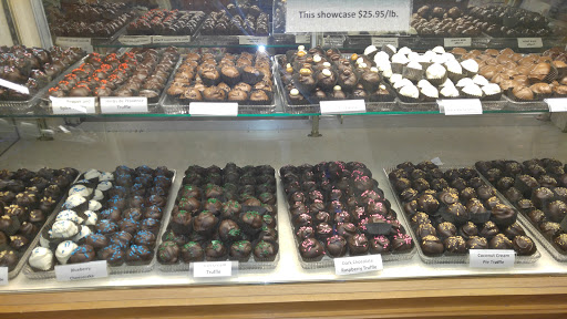 Chocolate Shop «Paul Thomas Chocolates», reviews and photos, 102 Public Square N, Dahlonega, GA 30533, USA