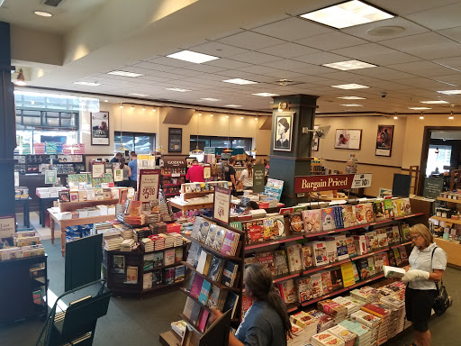 Book Store «Barnes & Noble», reviews and photos, 7881 Edinger Ave, Huntington Beach, CA 92647, USA