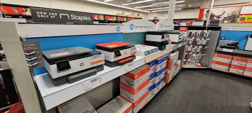 Office Supply Store «Staples», reviews and photos, 1781 U.S. 287 Frontage Rd, Mansfield, TX 76063, USA