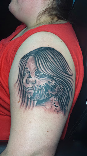 Tattoo Shop «Positive Image», reviews and photos, 110 E Patapsco Ave, Baltimore, MD 21225, USA