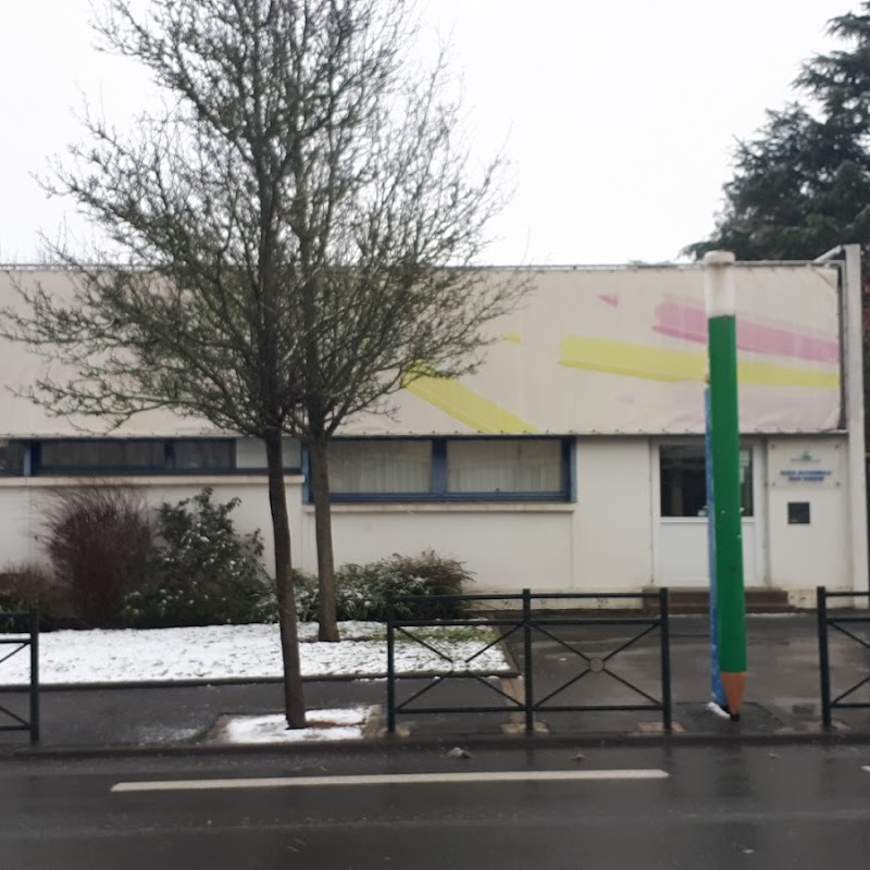 École maternelle • Jean-Moulin - St Cyr sur Loire