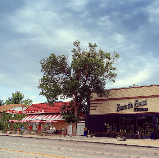 Bonnie Brae Wine & Liquor Mart, 785 S University Blvd, Denver, CO 80209, USA, 