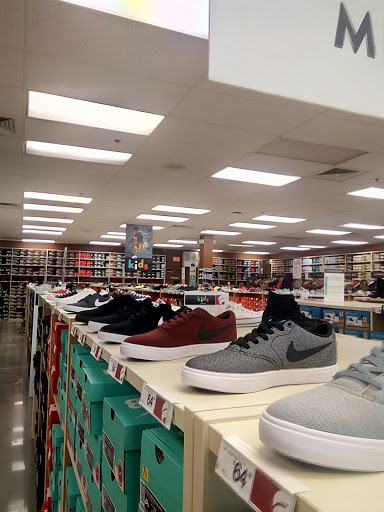 Shopping Mall «Calhoun Outlet Marketplace», reviews and photos, 455 Belwood Rd, Calhoun, GA 30701, USA