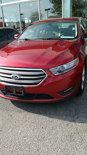 Toyota Dealer «Toyota of Louisville on Dixie Highway», reviews and photos, 6514 Dixie Hwy, Louisville, KY 40258, USA