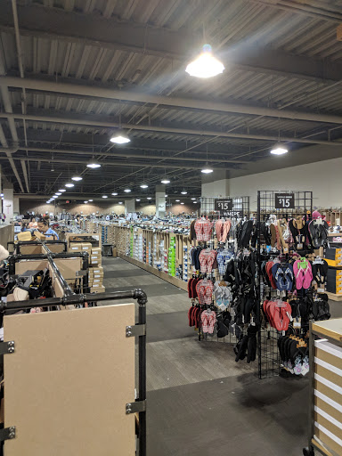 Shoe Store «DSW Designer Shoe Warehouse», reviews and photos, 3721 Palisades Center Dr, West Nyack, NY 10994, USA