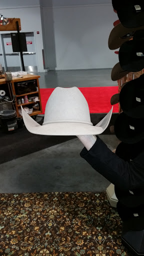 Pet Supply Store «Stockton Hill Feed & Pet», reviews and photos, 4250 Stockton Hill Rd, Kingman, AZ 86409, USA