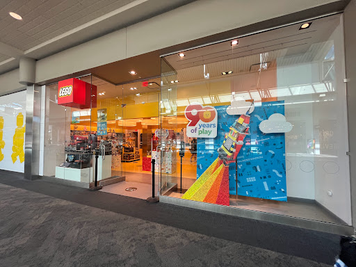 Toy Store «The LEGO Store», reviews and photos, 2500 N Mayfair Rd, Wauwatosa, WI 53226, USA